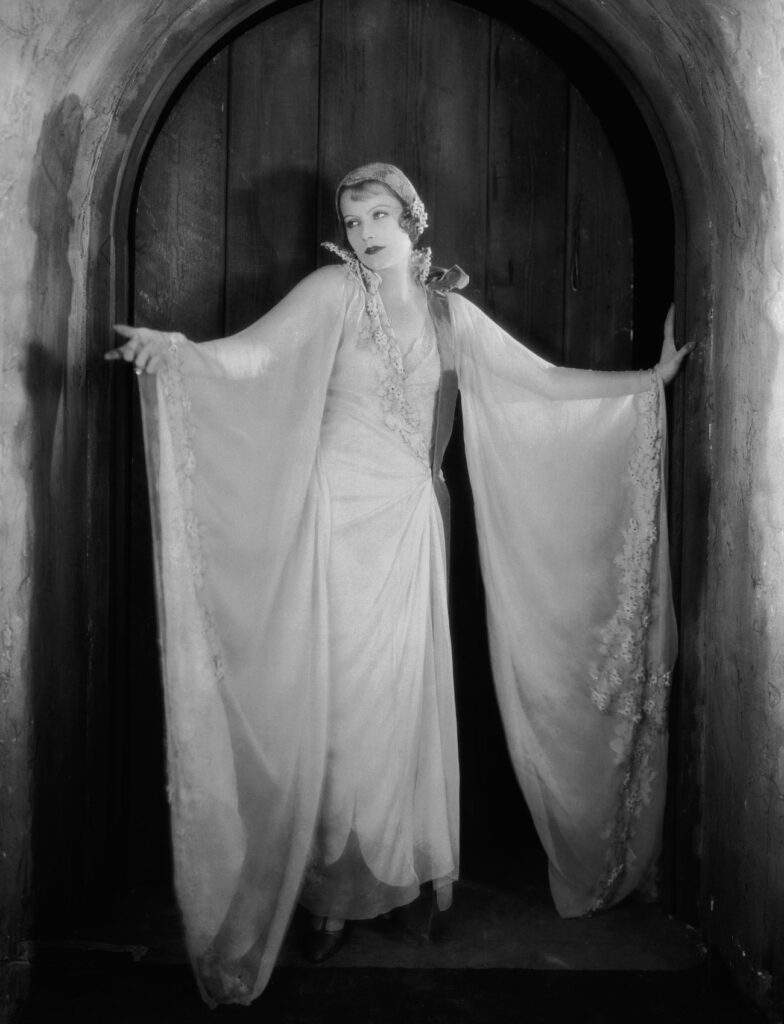 56b71508c2f1b the temptress 5
