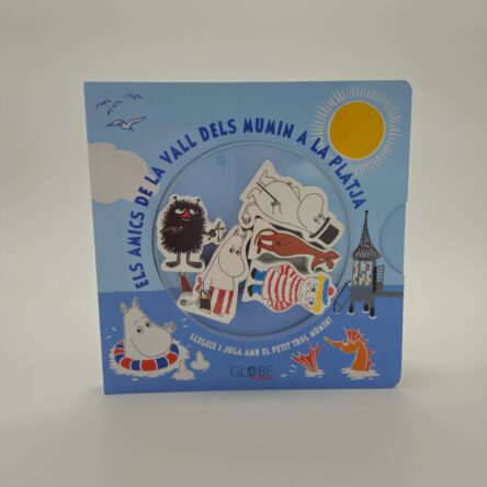 Els amics de la Vall dels Mumin a la platja